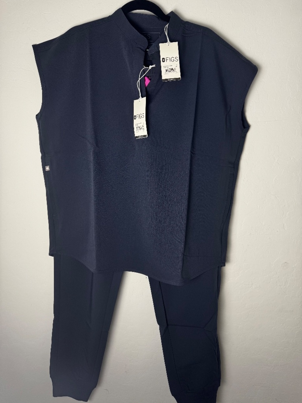 NWT FIGS Dark Sky Rafaela Top Small Zamora Joggers Medium Nurse Scrub Set - Picture 3 of 8